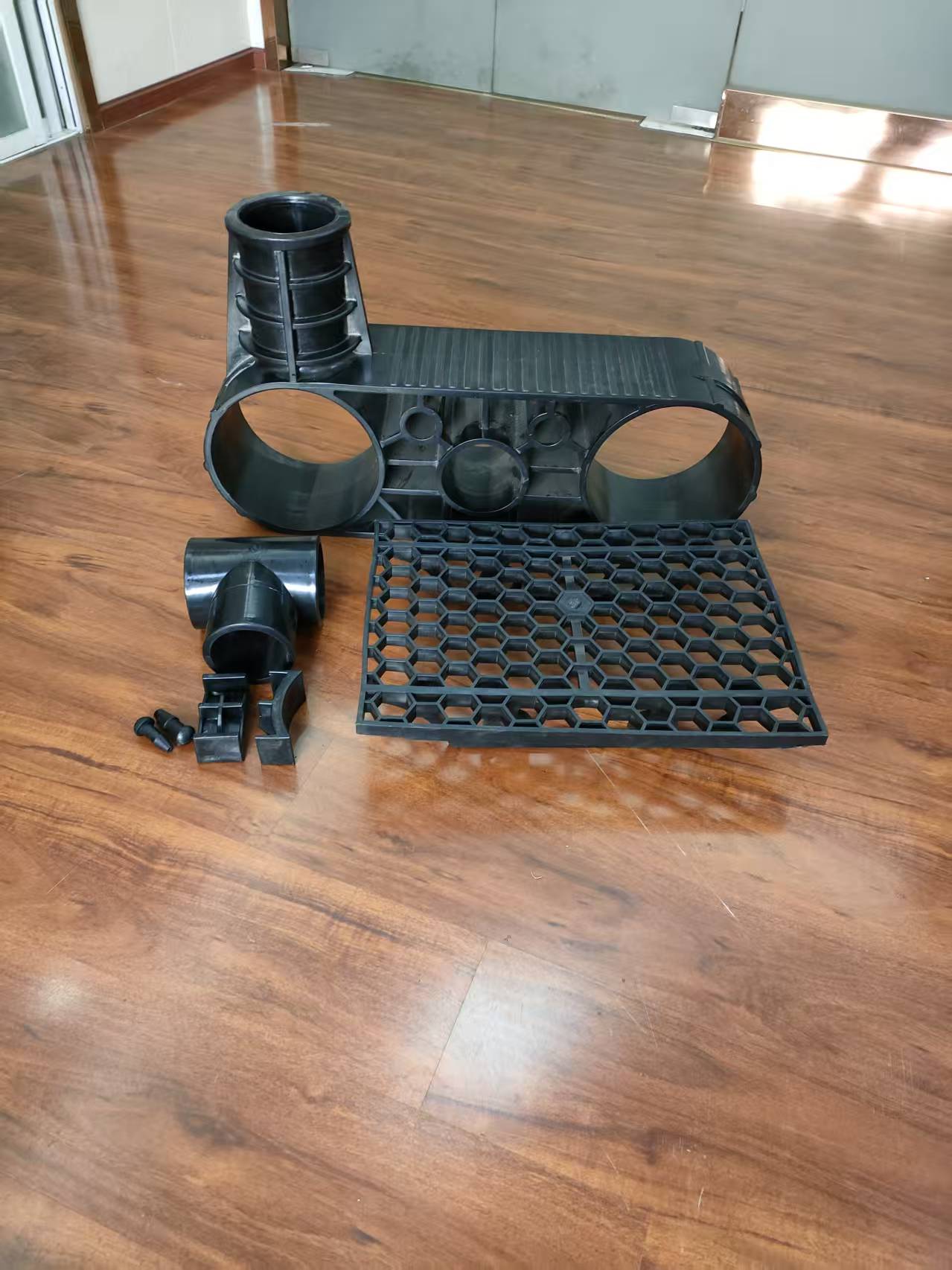 HDPE cage accessories and connectors